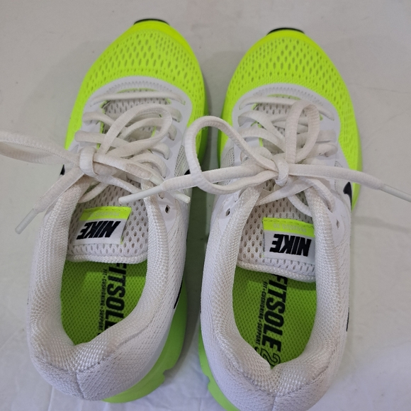 Nike Girls Running Shoes - Picture 5 of 7